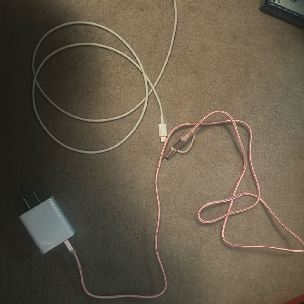 iPhone charger w block pink & white w adapter
